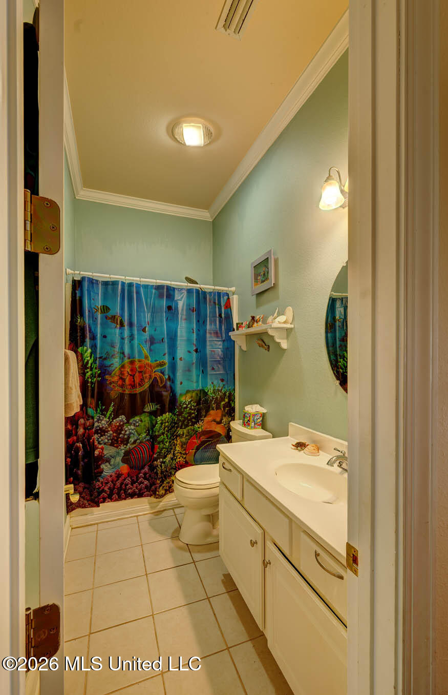 17 Chapel Hill Road Bay St. Louis, MS 39520 - Photo 8 of 30 15Interior01