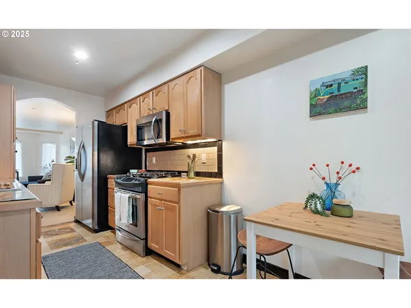 $360,000 | 417 Harris Lane, Oregon City, OR 97045