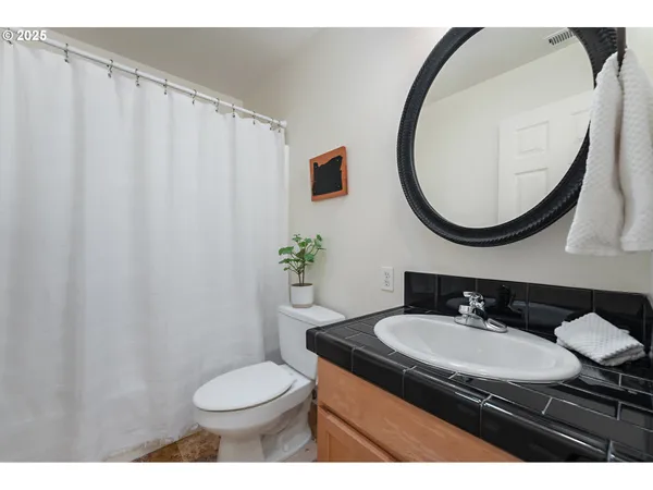 $360,000 | 417 Harris Lane, Oregon City, OR 97045