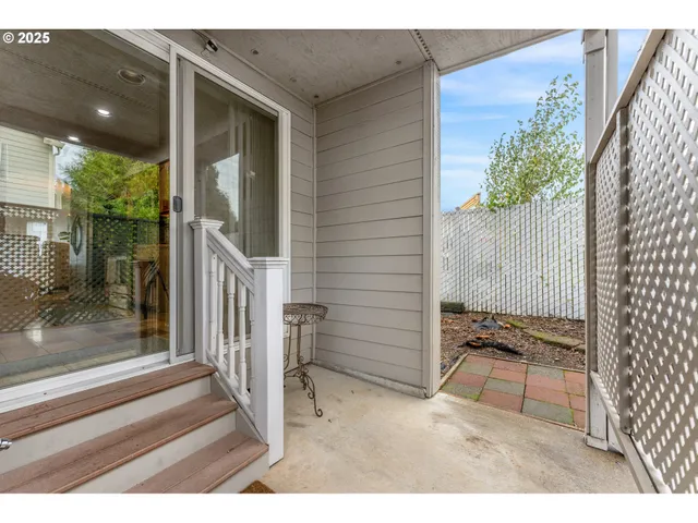 $379,900 | 417 Harris Lane, Oregon City, OR 97045