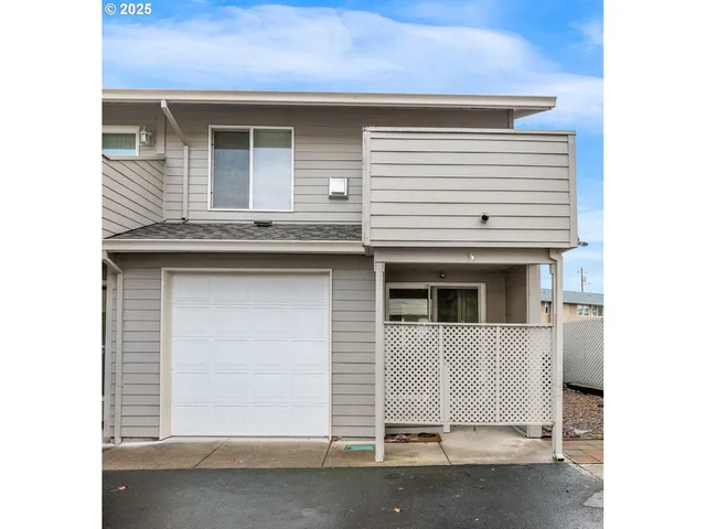 $379,900 | 417 Harris Lane, Oregon City, OR 97045