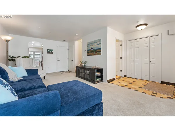 $360,000 | 417 Harris Lane, Oregon City, OR 97045