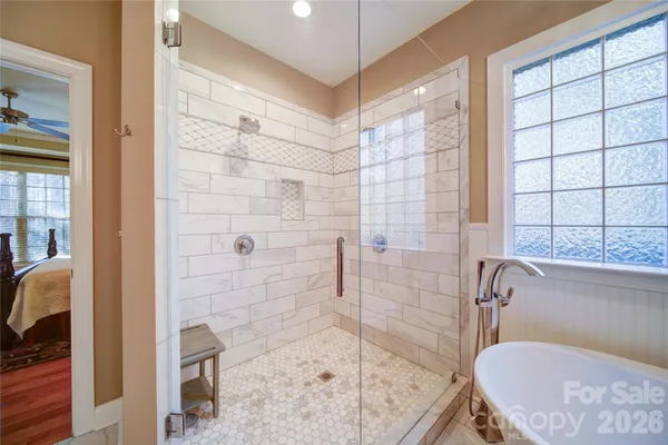 $800,000 | 4763 River Hills Drive, Denver, NC 28037