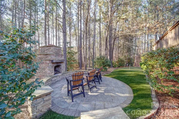 $800,000 | 4763 River Hills Drive, Denver, NC 28037