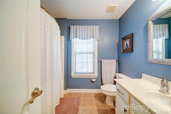 $800,000 | 4763 River Hills Drive, Denver, NC 28037