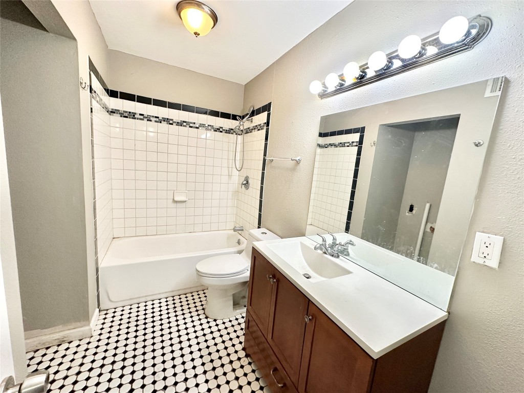 1302 South Quinlan Park Road Austin, TX 78732 - Photo 29 of 40