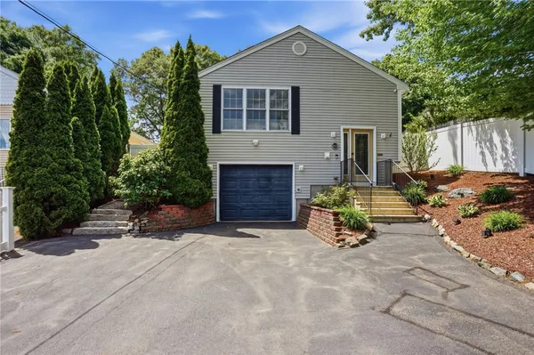 $525,000 | 212 Lexington Avenue, North Providence, RI 02904