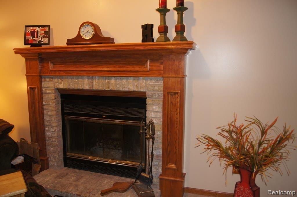 2688 Klam Road Lapeer, MI 48446 - Photo 7 of 39 2688 Klam 023.jpg