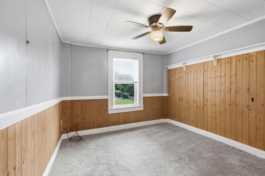 214 High Street Webster, MA 01570 - Photo 10 of 42