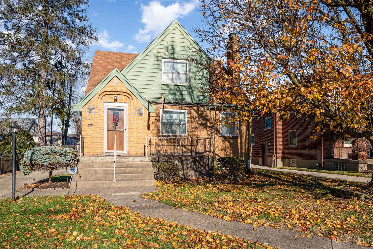 5142 Sidney Road Cincinnati, OH 45238 - Photo 2 of 29