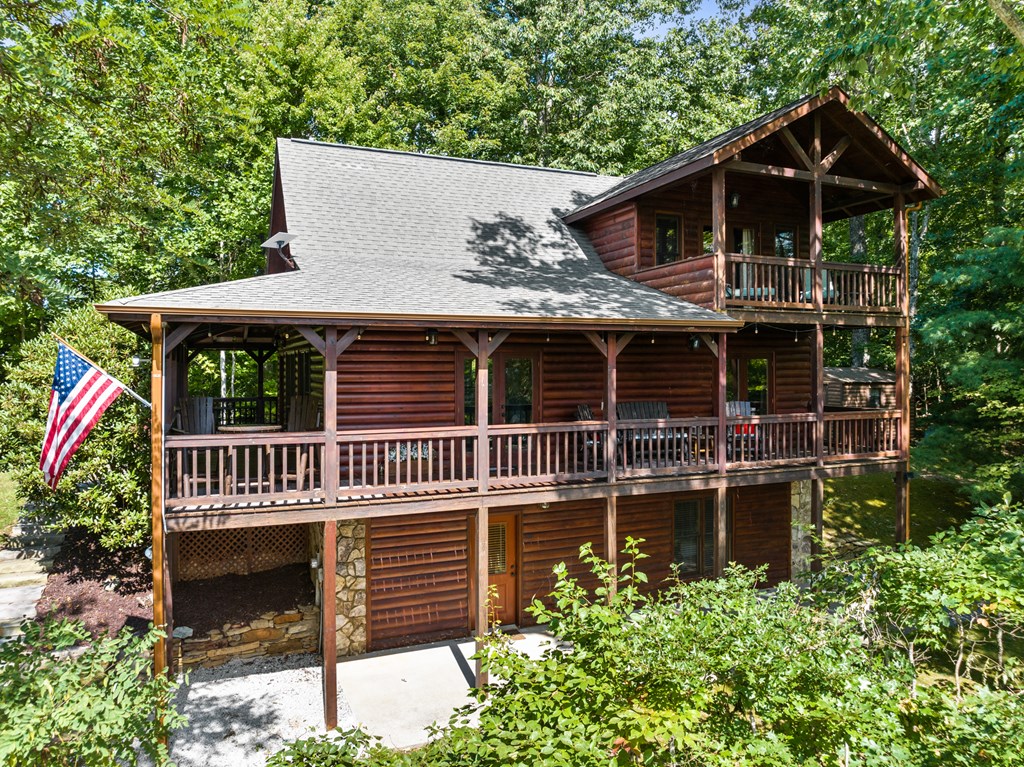 16 Enchanting Circle Morganton, GA 30560 - Photo 39 of 57 front view of a house with a porch