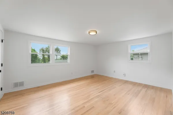 a view of empty room with window