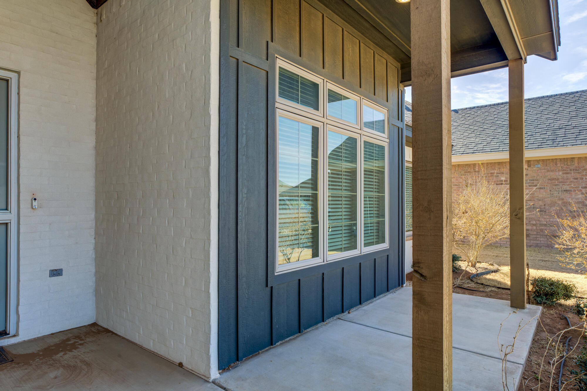 6805 51st Street Lubbock, TX 79407 - Photo 4 of 41 a view of an entryway