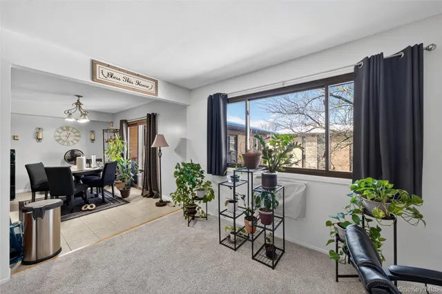 $165,000 | 10 Oakwood Terrace, Unit 67, New Windsor, NY 12553