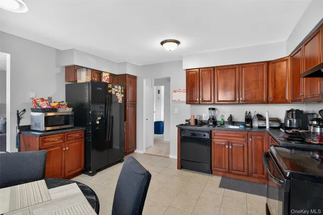 $165,000 | 10 Oakwood Terrace, Unit 67, New Windsor, NY 12553