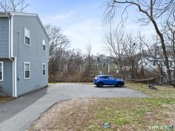 $1,750 | 26 Rock Creek Road, New Haven, CT 06515