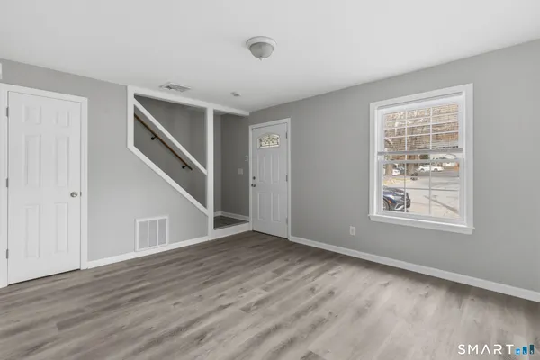 $1,750 | 26 Rock Creek Road, New Haven, CT 06515