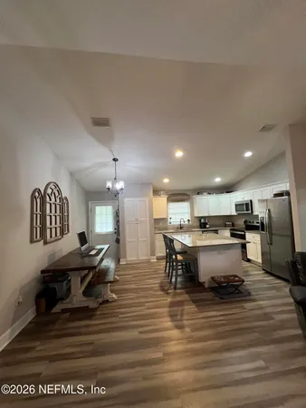 $2,100 | 27161 West 12th Avenue, Hilliard, FL 32046