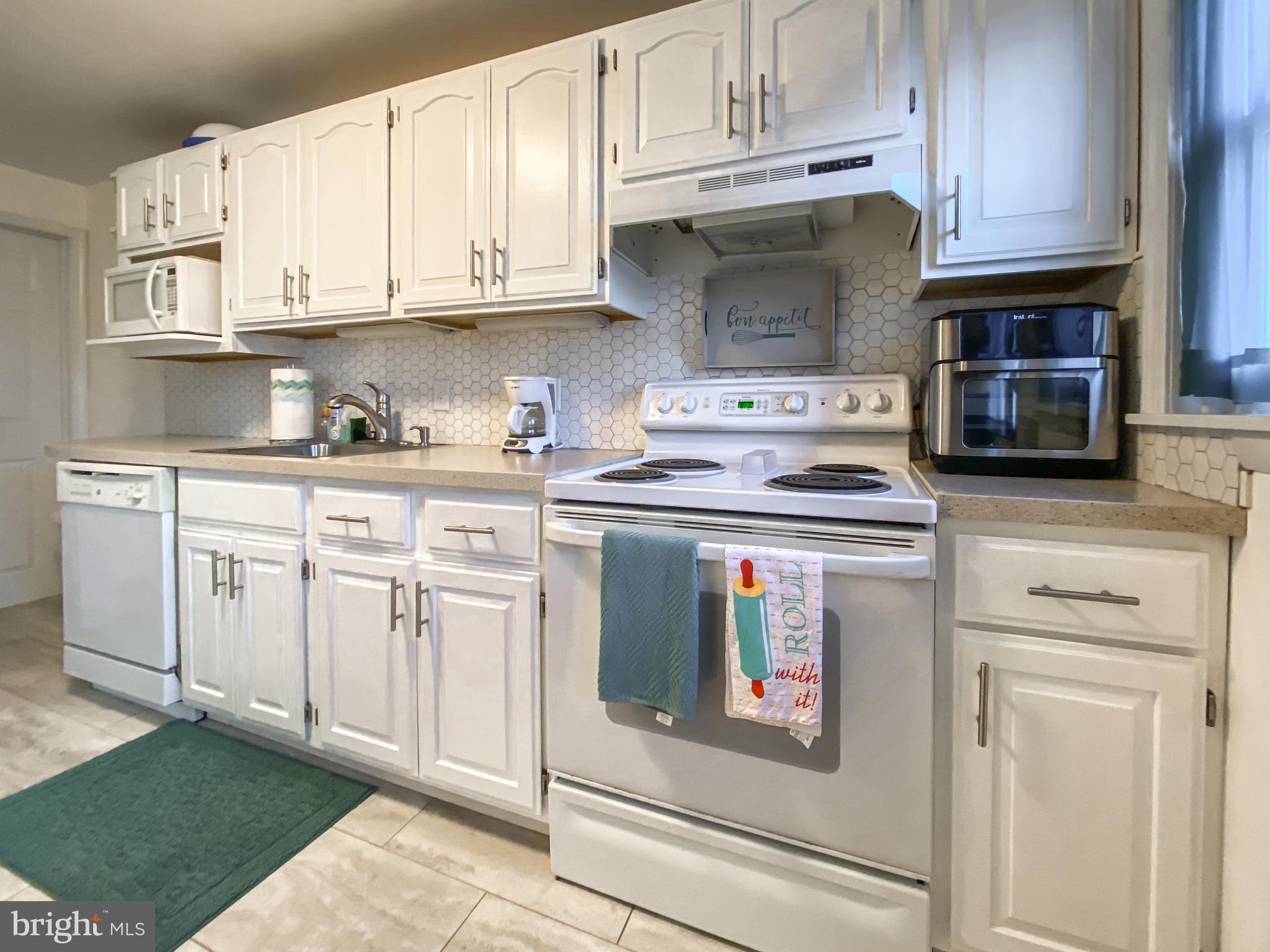 4025 Redden Road Drexel Hill, PA 19026 - Photo 10 of 26