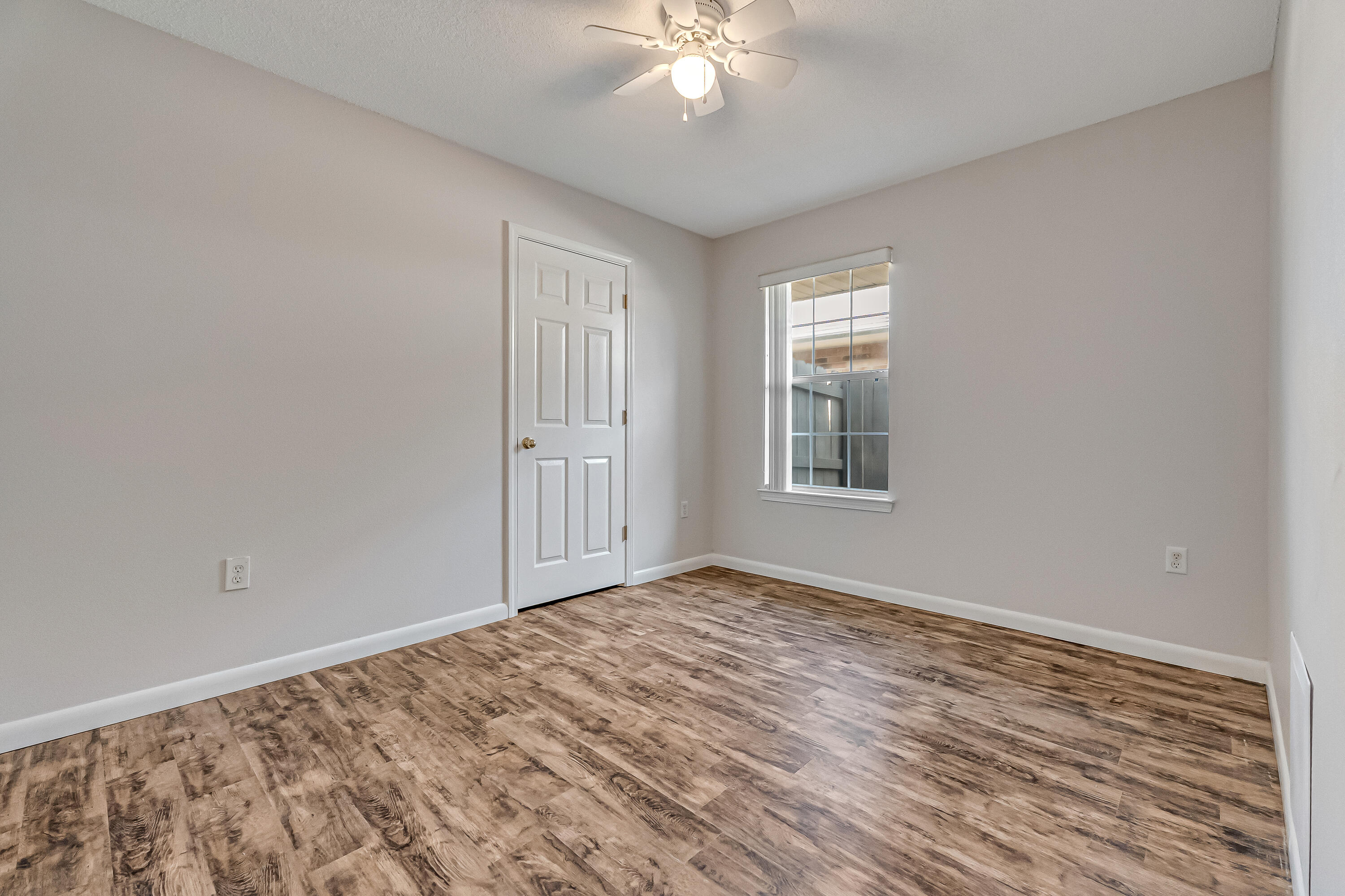 9773 Leeward Way Navarre, FL 32566 - Photo 30 of 43 Additional Bedroom