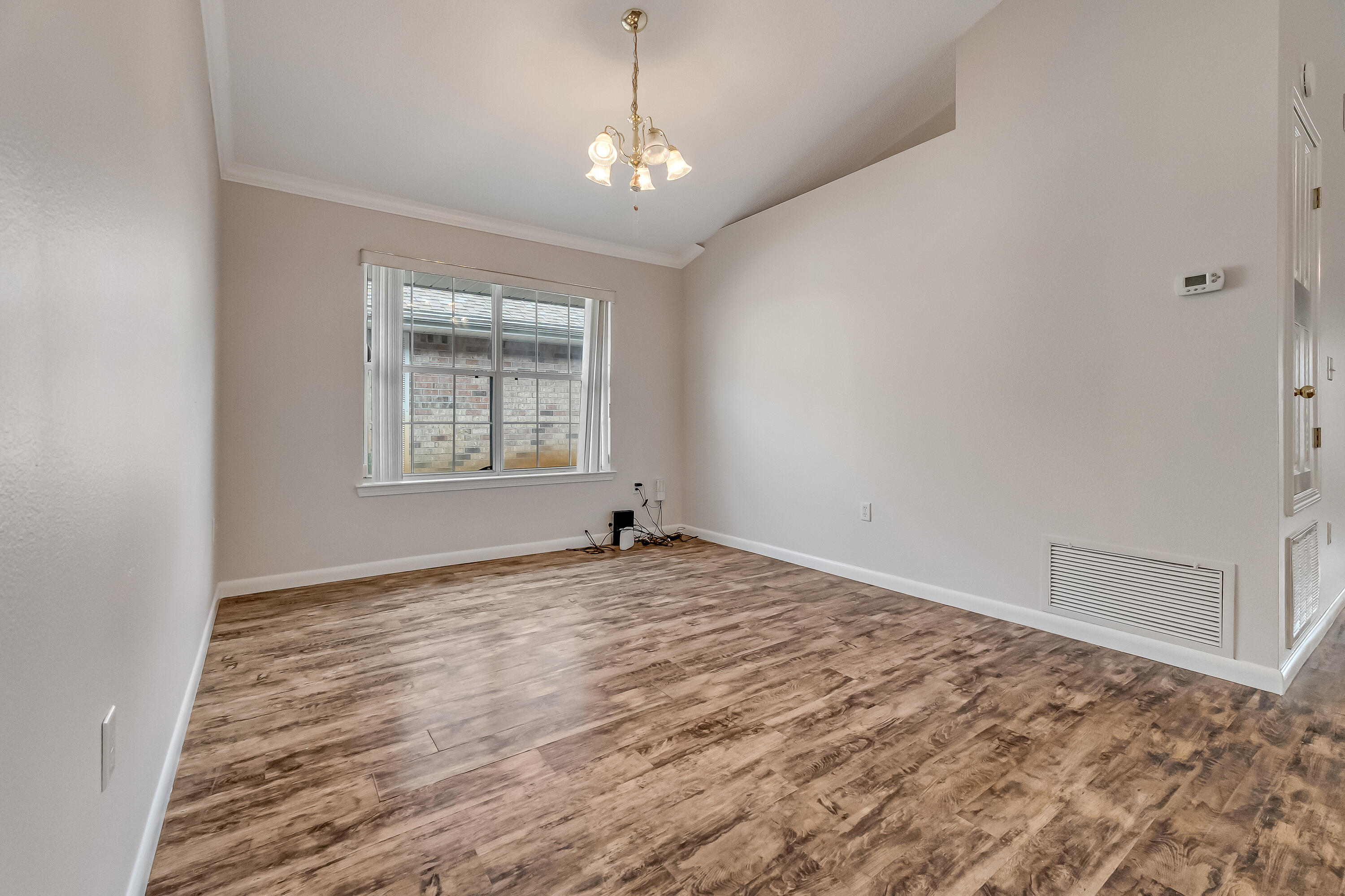 9773 Leeward Way Navarre, FL 32566 - Photo 8 of 43 Dining Area