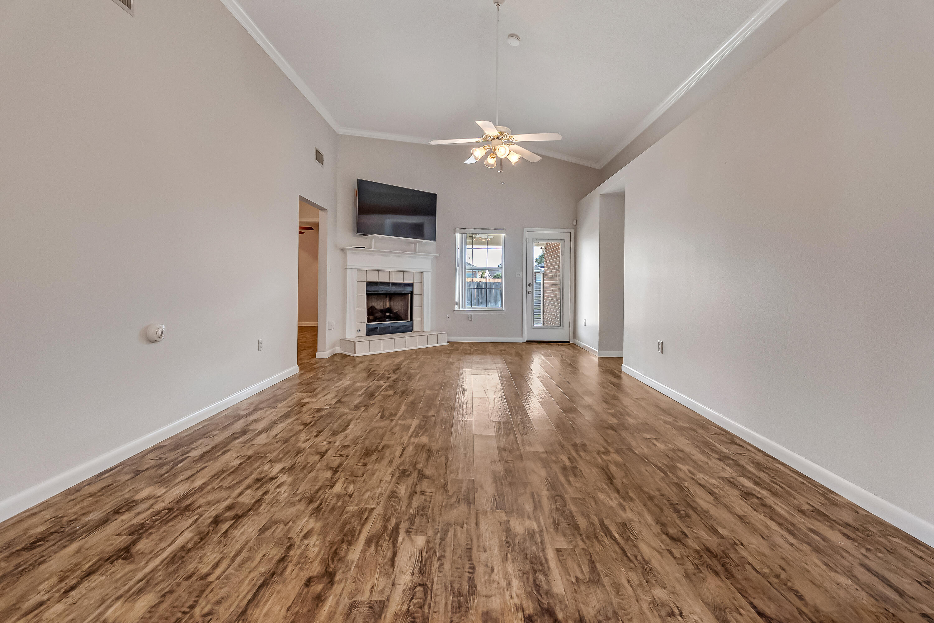 9773 Leeward Way Navarre, FL 32566 - Photo 10 of 43 Great Room