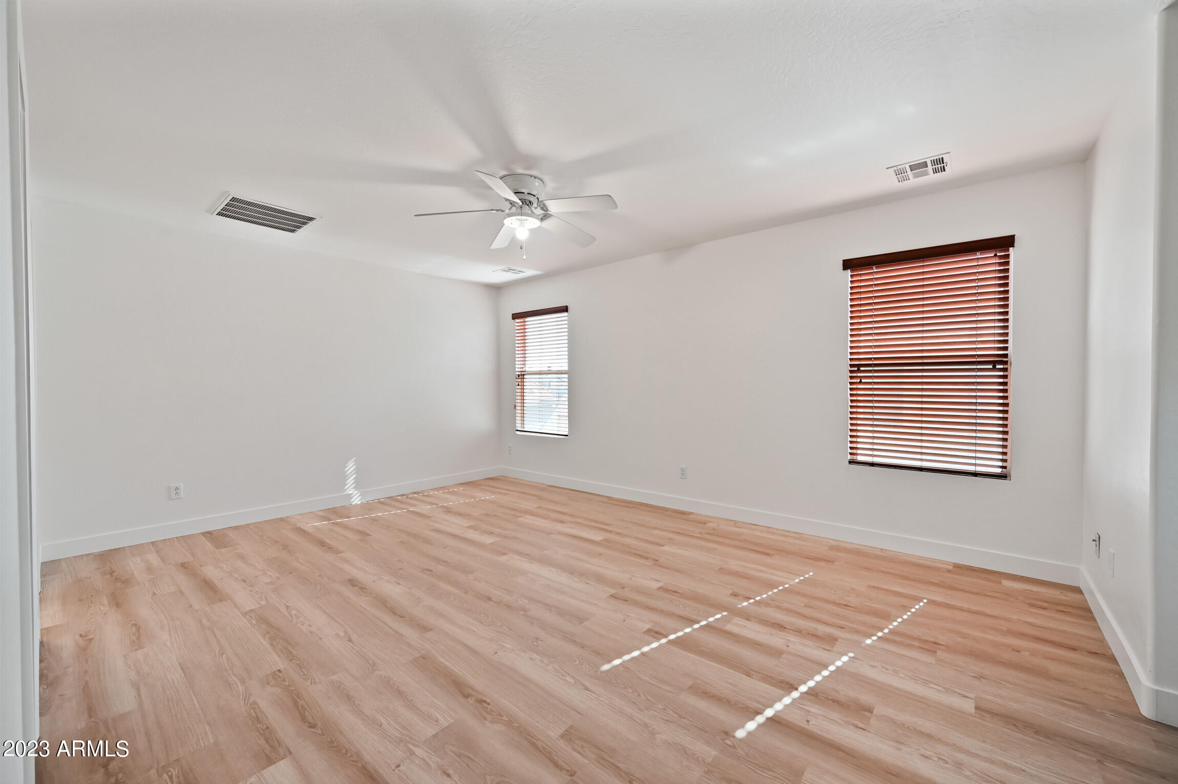 968 West Aspen Way Gilbert, AZ 85233 - Photo 17 of 26 ocupix-968WAW-17