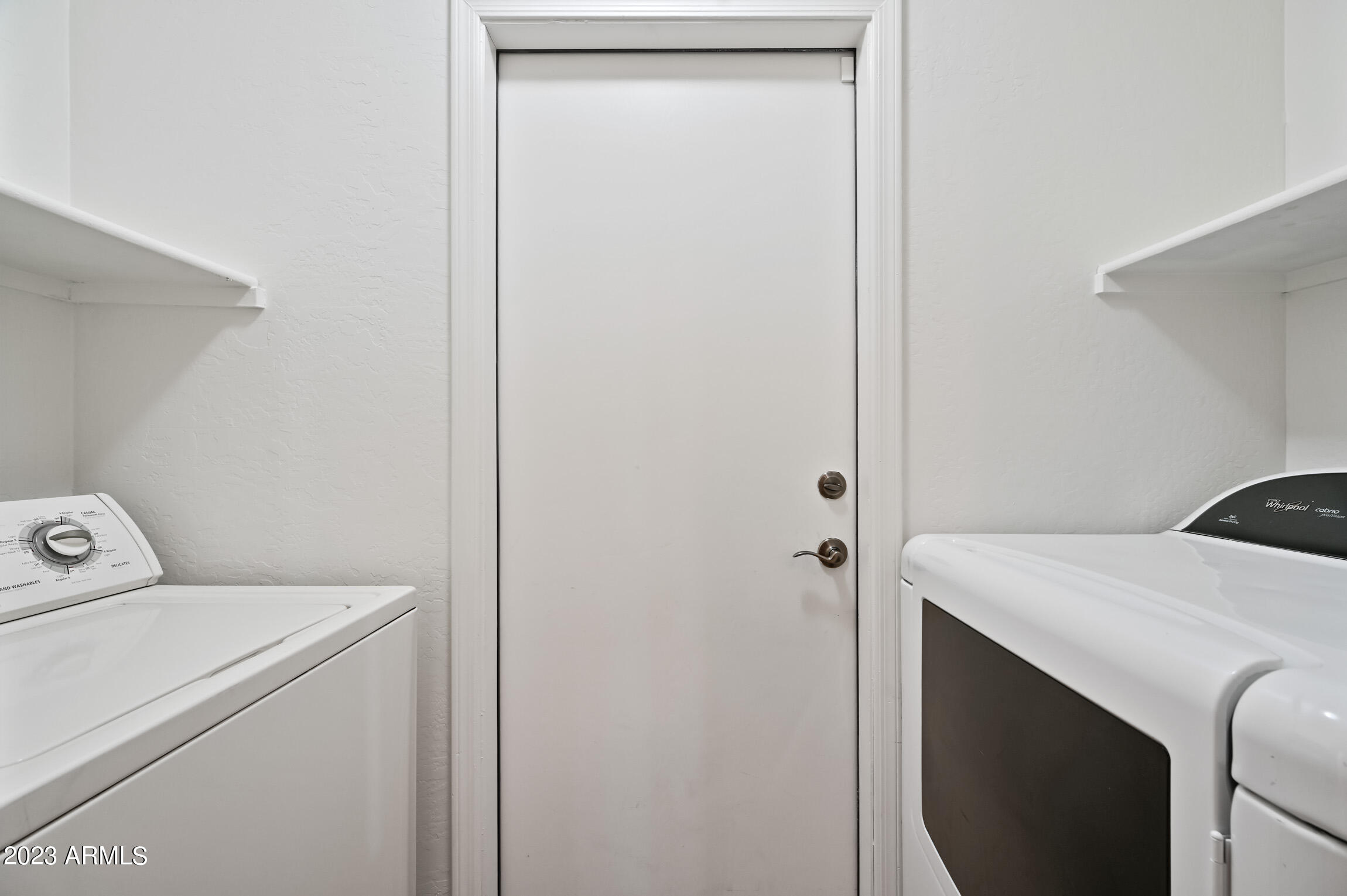 968 West Aspen Way Gilbert, AZ 85233 - Photo 5 of 26 ocupix-968WAW-5