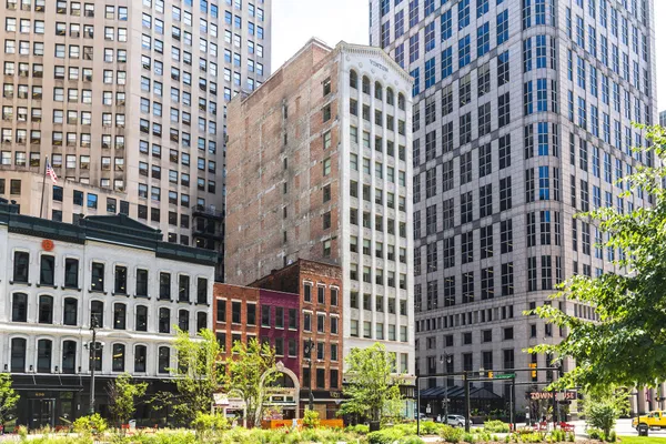 $5,874 | 600 Woodward Avenue, Unit 7B, Detroit, MI 48226