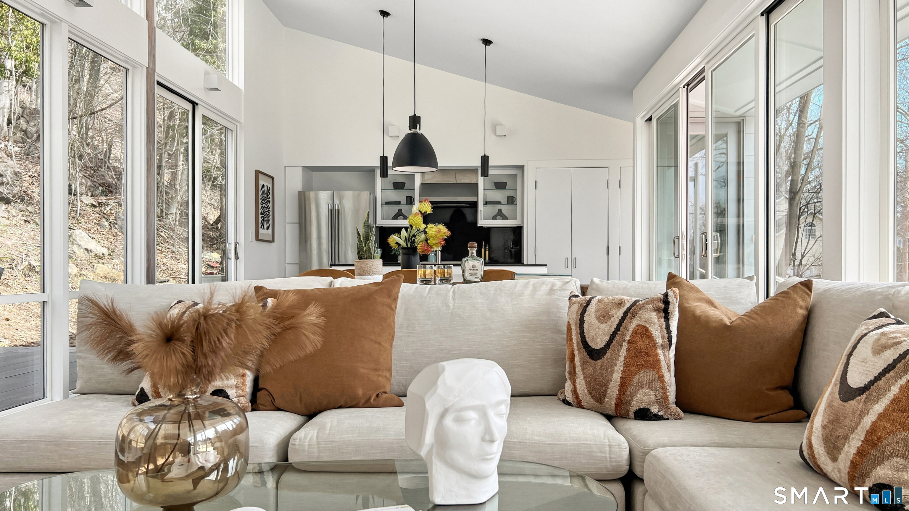 169 Mill Rock Road Hamden, CT 06517 - Photo 7 of 39