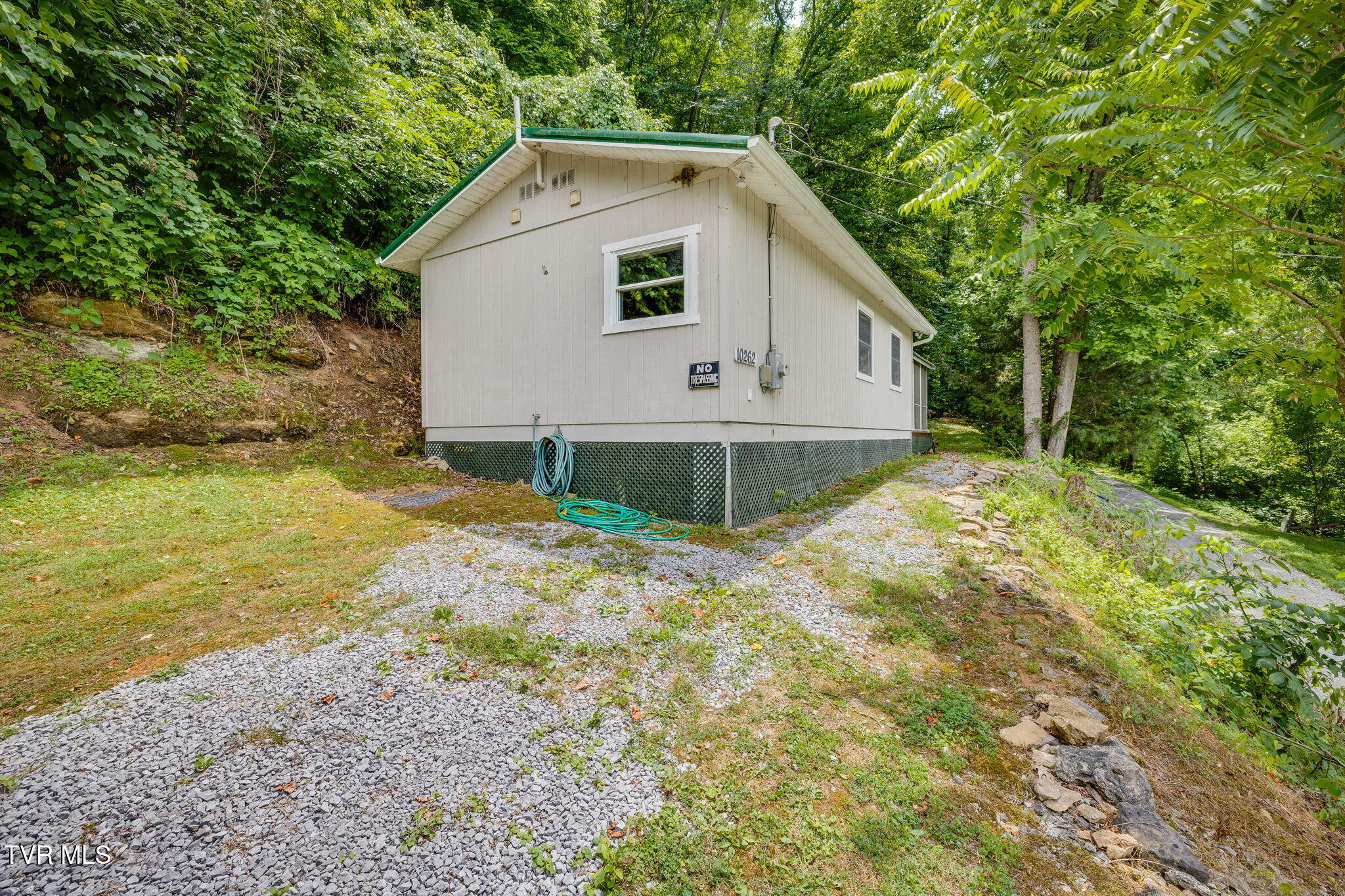 10262 Horton Ford Road Eidson, TN 37731 - Photo 4 of 44 002 (2)