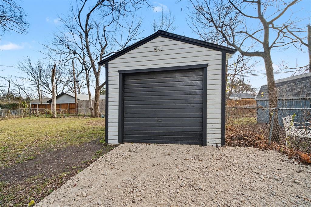 11446 Lippitt Avenue Dallas, TX 75218 - Photo 24 of 26 a front view of a house