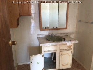 863 Vicars Ridge Road Gandeeville, WV 25243 - Photo 16 of 18 Gallery Image 16