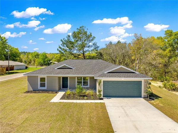 $269,900 | 22 Malauka Run Lane, Ocklawaha, FL 32179