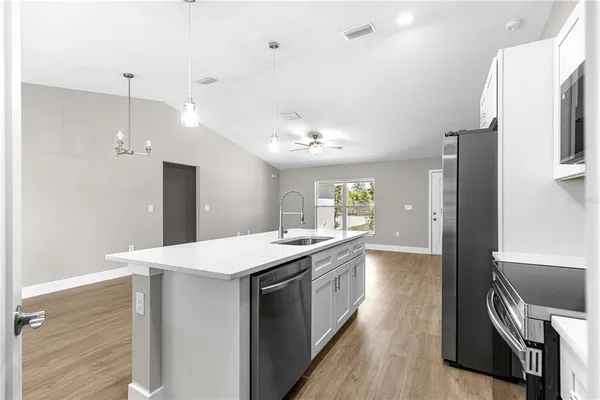 $269,900 | 22 Malauka Run Lane, Ocklawaha, FL 32179