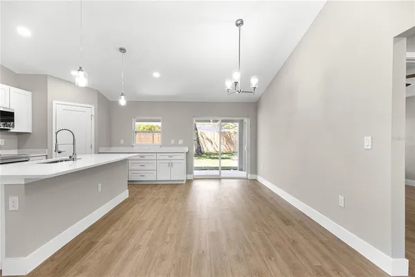 $269,900 | 22 Malauka Run Lane, Ocklawaha, FL 32179