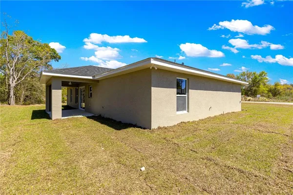 $269,900 | 22 Malauka Run Lane, Ocklawaha, FL 32179