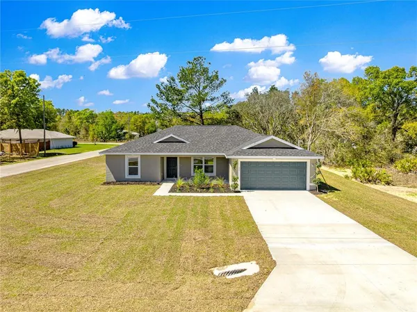 $269,900 | 22 Malauka Run Lane, Ocklawaha, FL 32179
