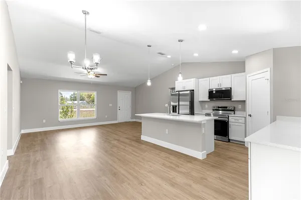 $269,900 | 22 Malauka Run Lane, Ocklawaha, FL 32179