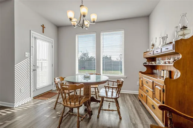 $219,000 | 303 Oak Hampton Drive, Sulphur, LA 70665