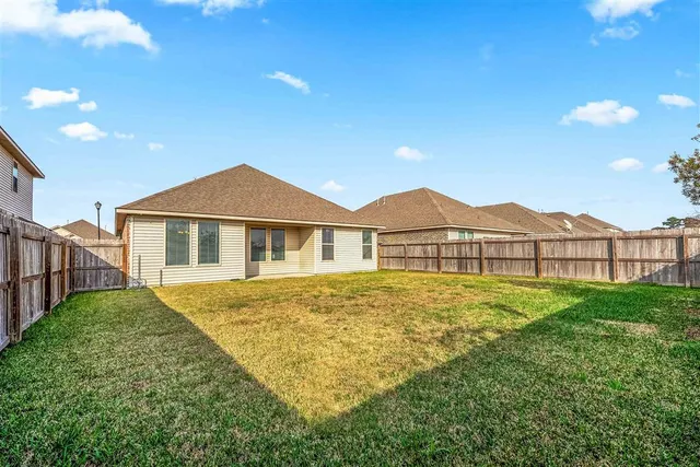 $219,000 | 303 Oak Hampton Drive, Sulphur, LA 70665
