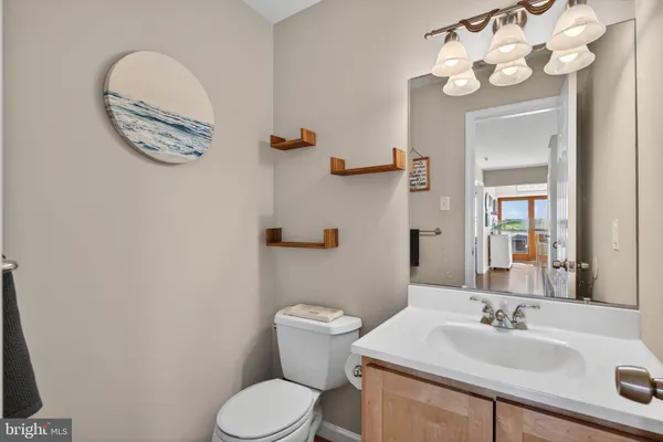 $450,000 | 329 Canterbury Court, Newtown, PA 18940