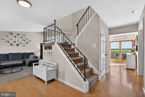 $450,000 | 329 Canterbury Court, Newtown, PA 18940