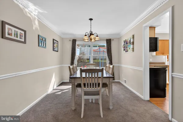 $450,000 | 329 Canterbury Court, Newtown, PA 18940