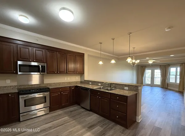 $450,000 | 414 Elegans Court, Ocean Springs, MS 39564
