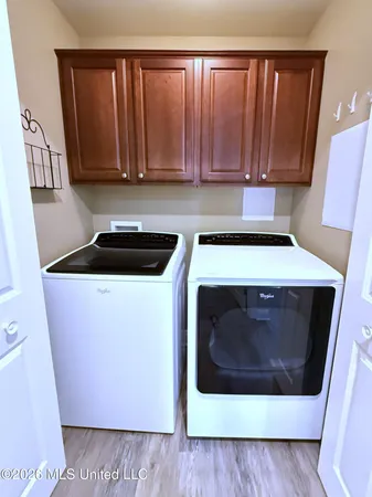 $450,000 | 414 Elegans Court, Ocean Springs, MS 39564
