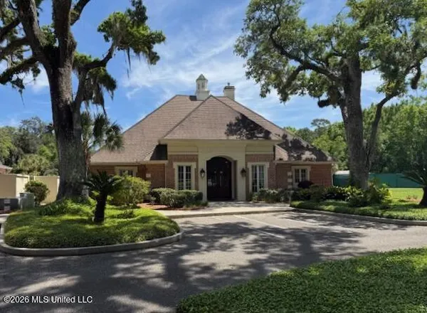 $450,000 | 414 Elegans Court, Ocean Springs, MS 39564