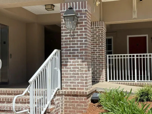 $450,000 | 414 Elegans Court, Ocean Springs, MS 39564