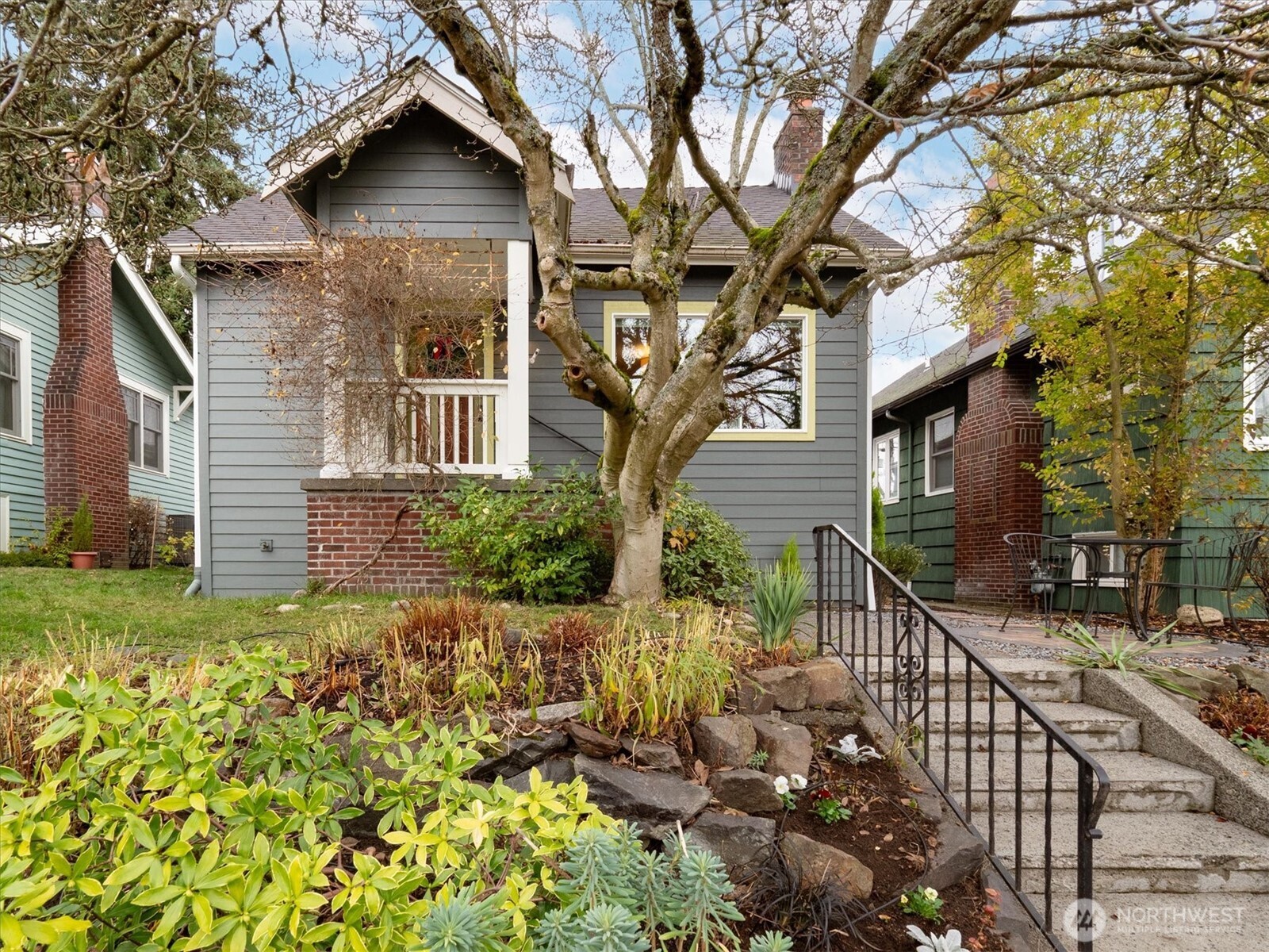 612 Northwest 84th Street Seattle, WA 98117 - Photo 1 of 32