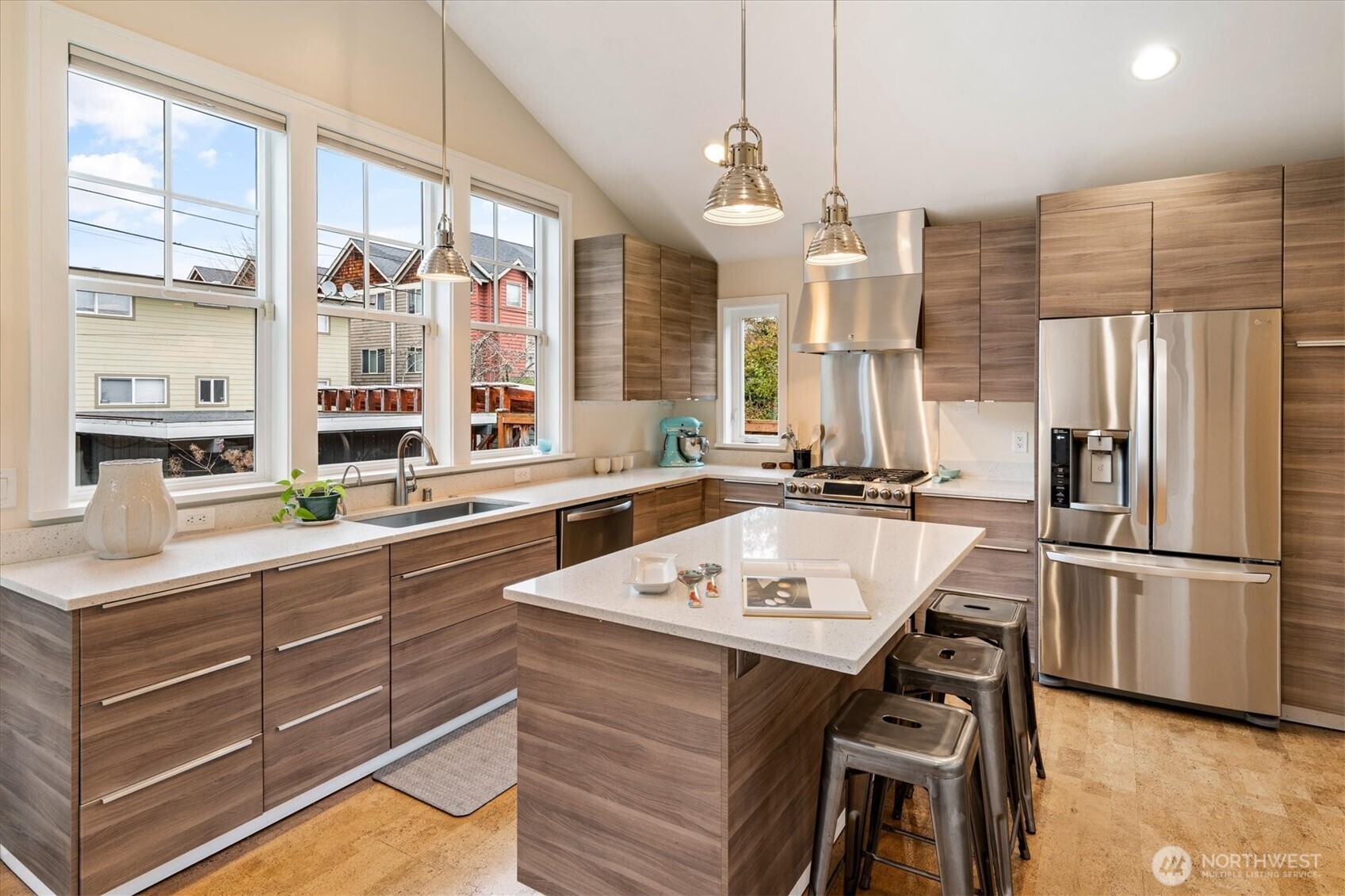 612 Northwest 84th Street Seattle, WA 98117 - Photo 5 of 32